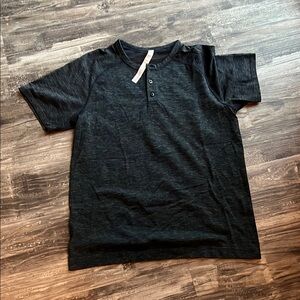 Lululemon Athletica Black Short Sleeve Tee